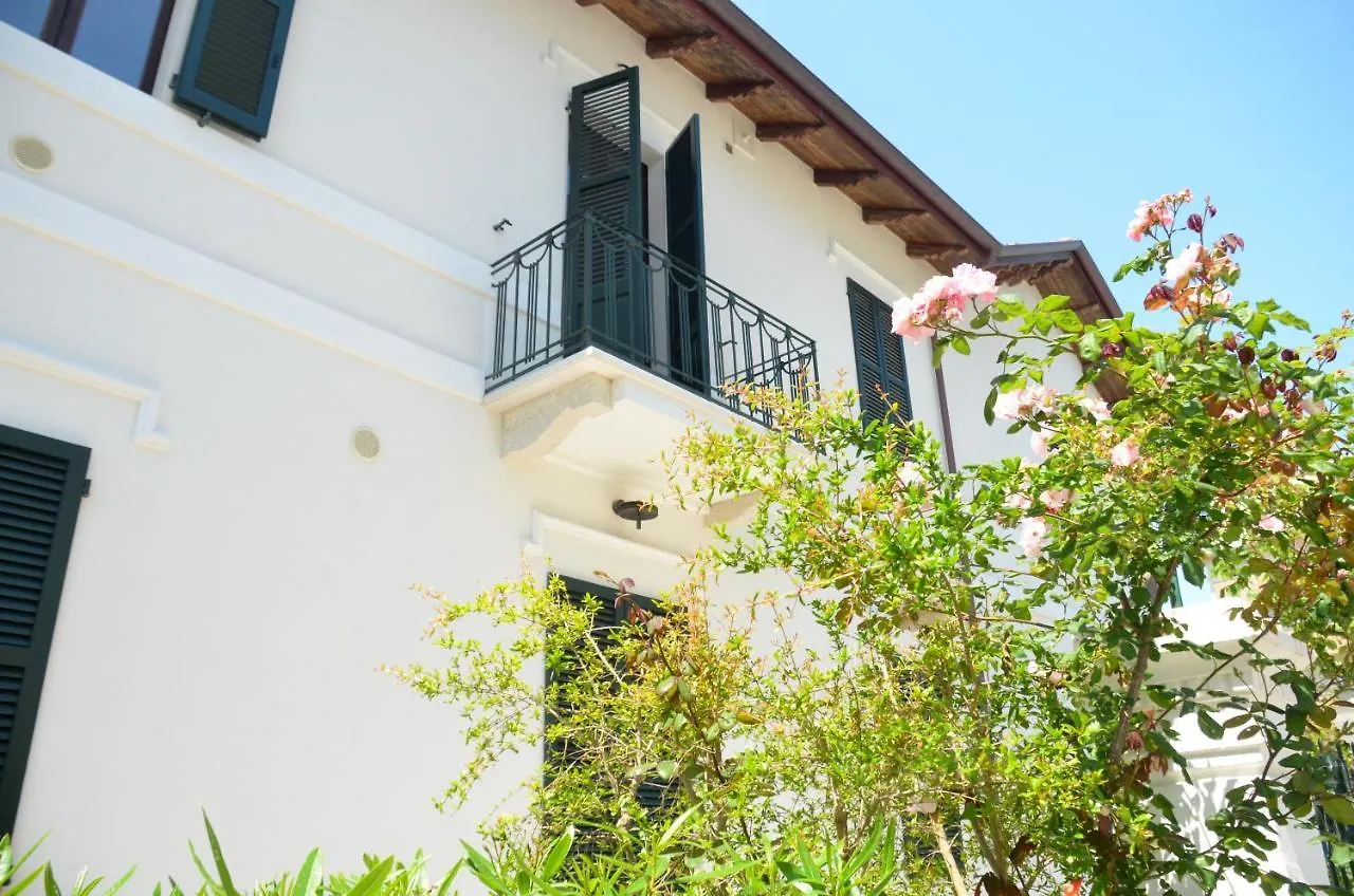 Hotel Select Suites & Spa - Apartments Riccione 4*,