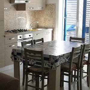 Appartamento White & Blue Lido di Noto